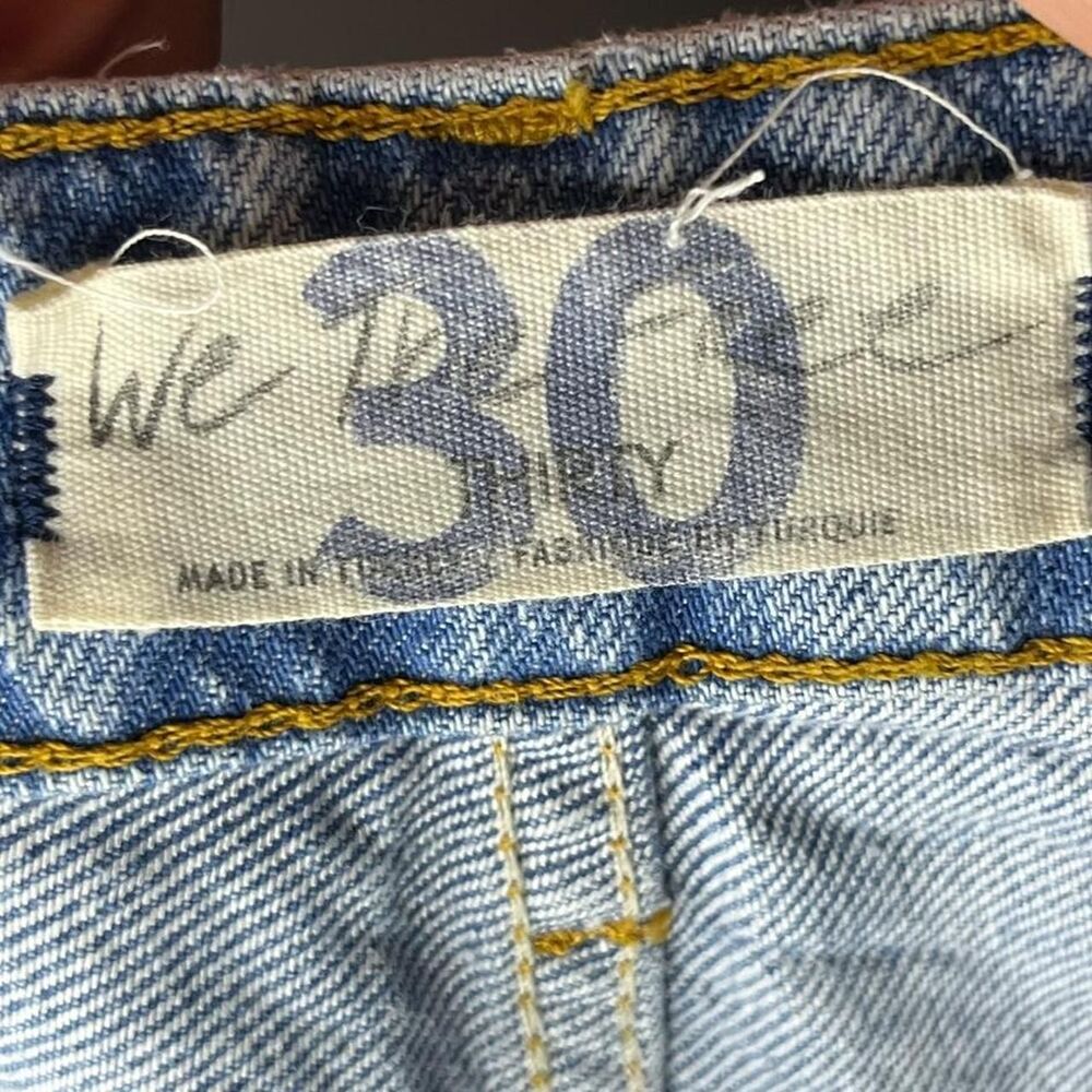 We The Free Baggy Wide Leg Size 30 Blue Jeans Distressed Waist 33” Urban Out - Picture 3 of 8